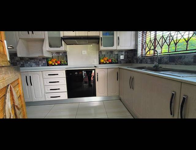 4 BEDROOM HOUSE FOR SALE IN LEWISHAM